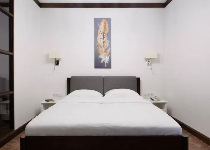 стильні по вулиці вірменська Lviv