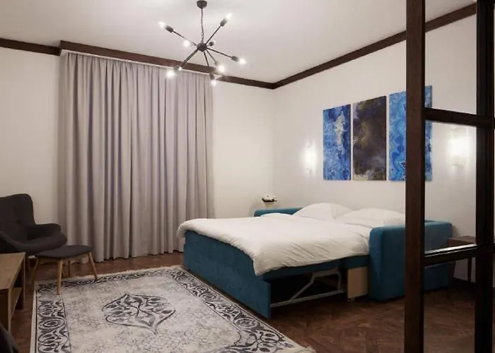 стильні по вулиці вірменська *